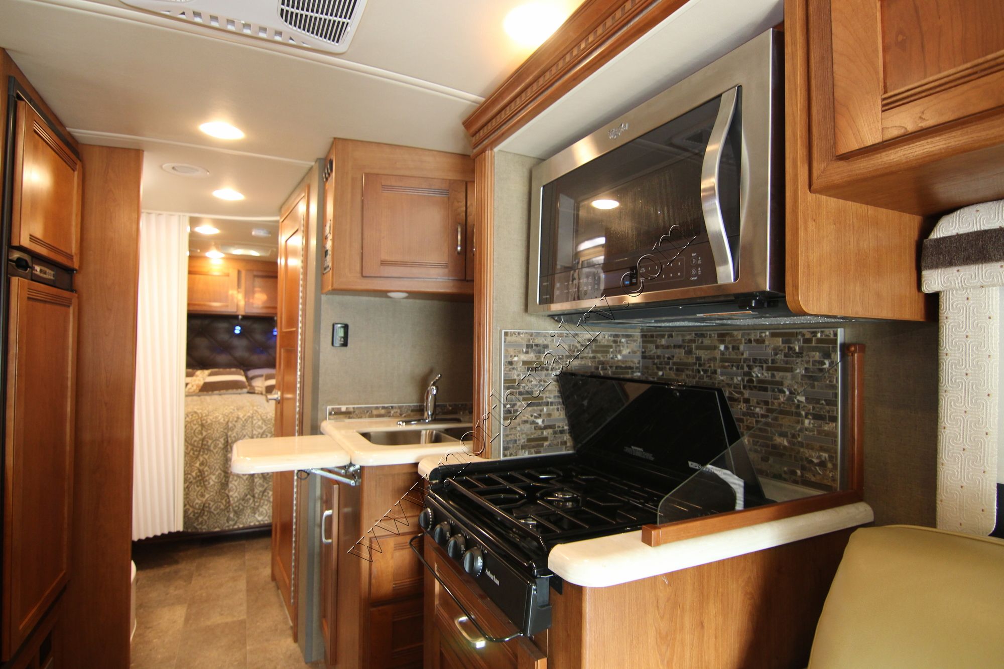 Used 2018 Winnebago Aspect 30J Class C  For Sale