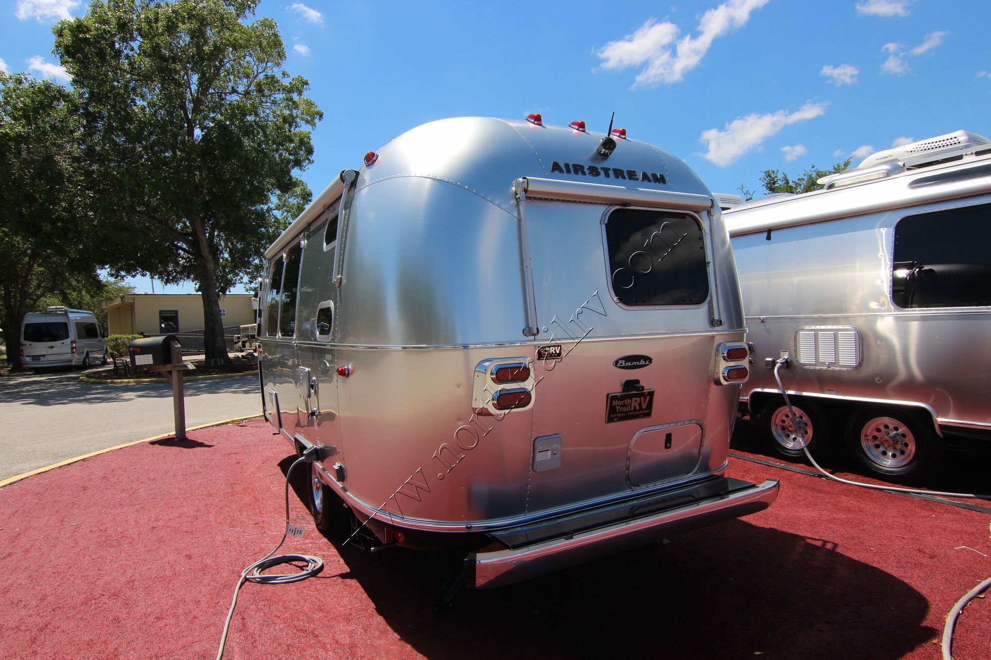 New 2018 Airstream Flying Cloud 20FB Travel Trailer  For Sale