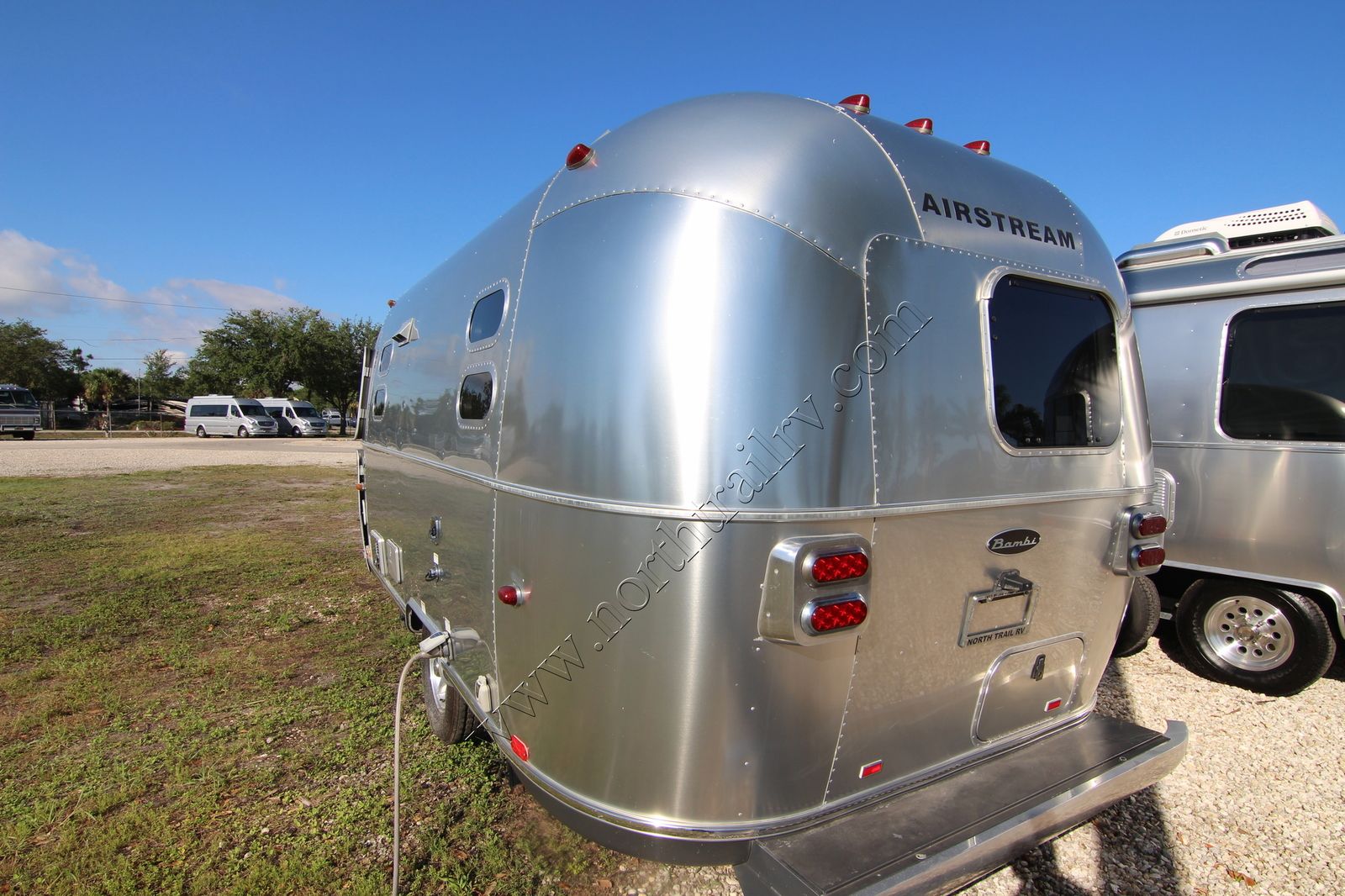 2015 Airstream Flying Cloud 19 Travel Trailer (Stock# 18494)
