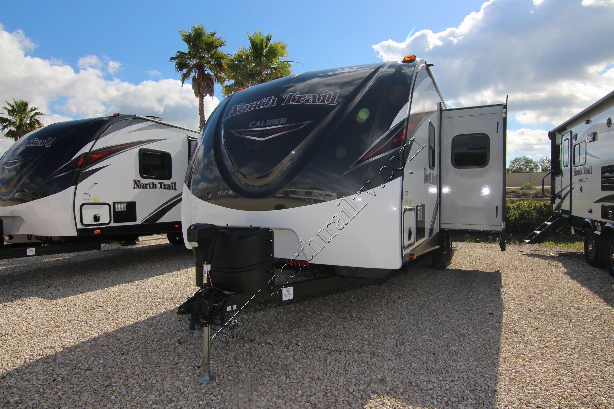 New 2018 Heartland Rv North Trail 24BHS Travel Trailer  For Sale