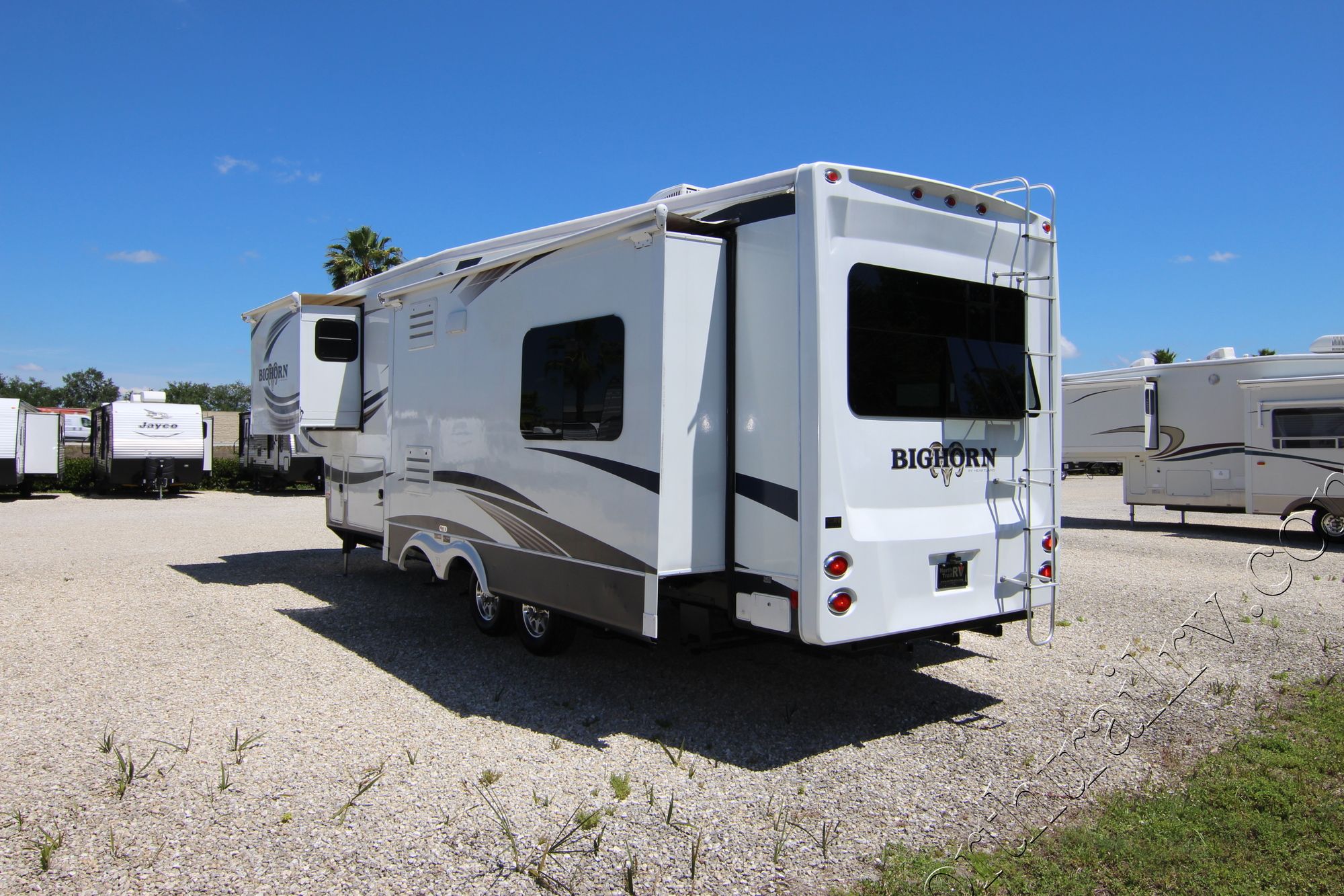 Used 2014 Heartland Rv Big Horn 3010RE Fifth Wheel  For Sale