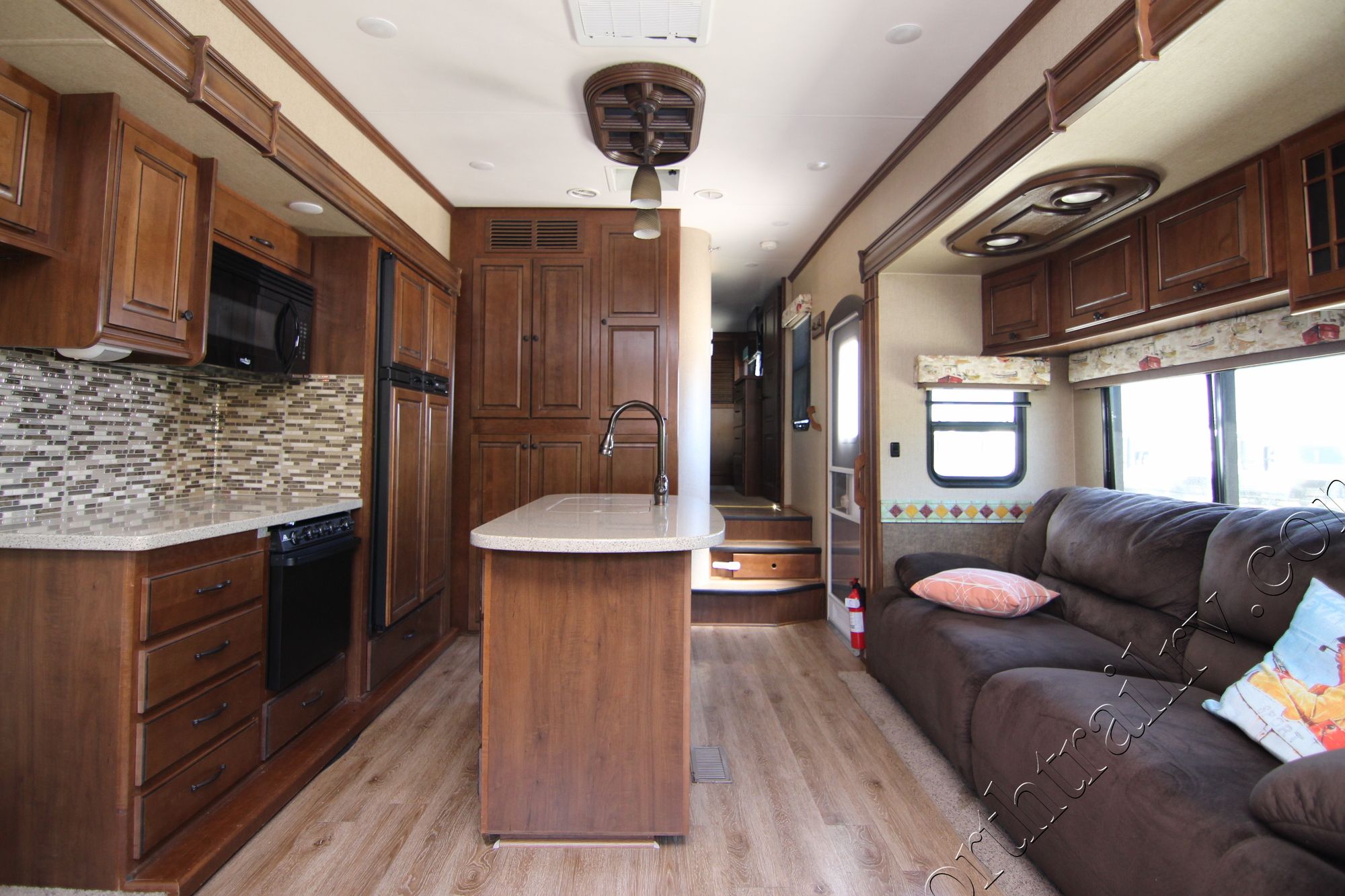 Used 2014 Heartland Rv Big Horn 3010RE Fifth Wheel  For Sale