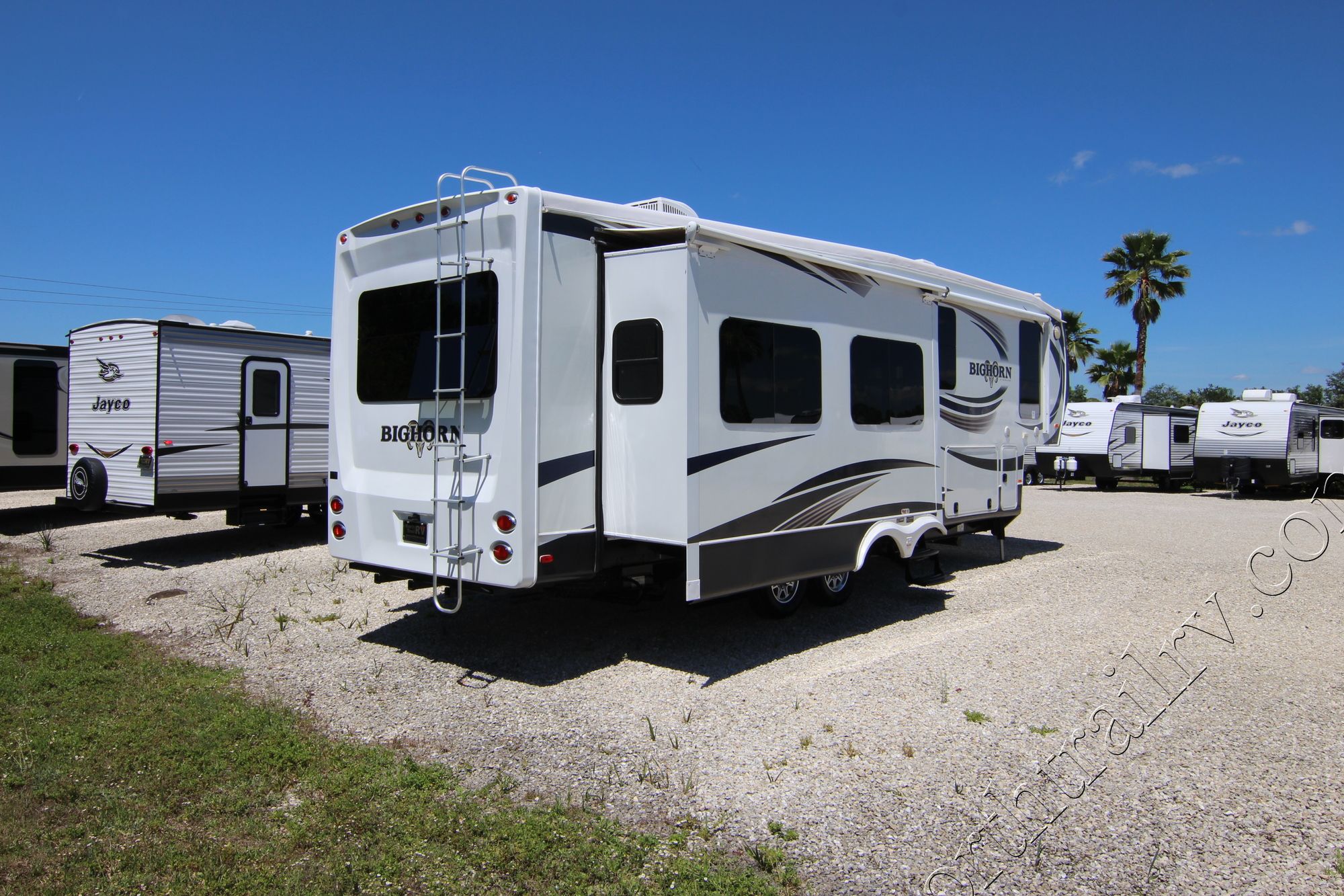 Used 2014 Heartland Rv Big Horn 3010RE Fifth Wheel  For Sale