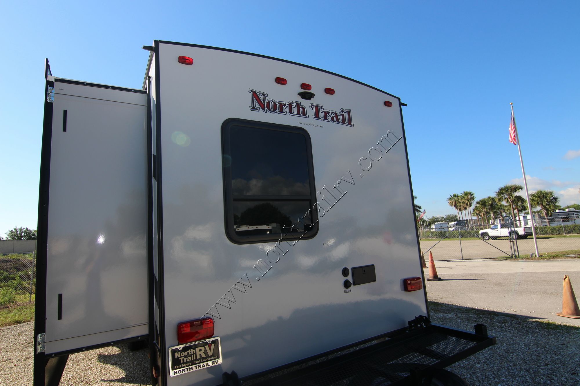 New 2018 Heartland Rv North Trail 33BKSS Travel Trailer  For Sale