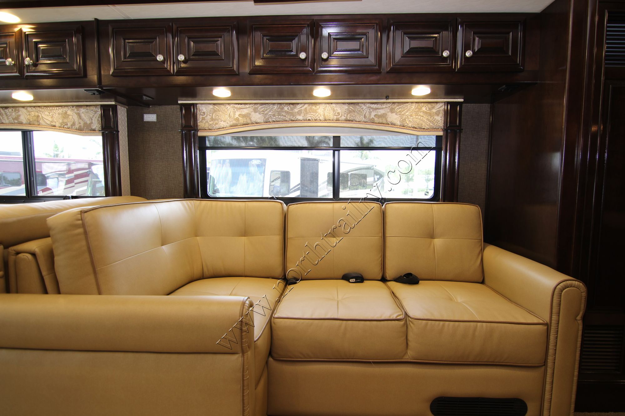 Used 2015 Thor Tuscany 40RX Class A  For Sale