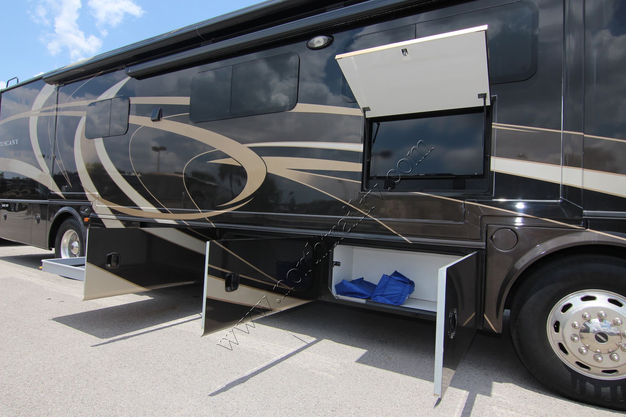 Used 2015 Thor Tuscany 40RX Class A  For Sale