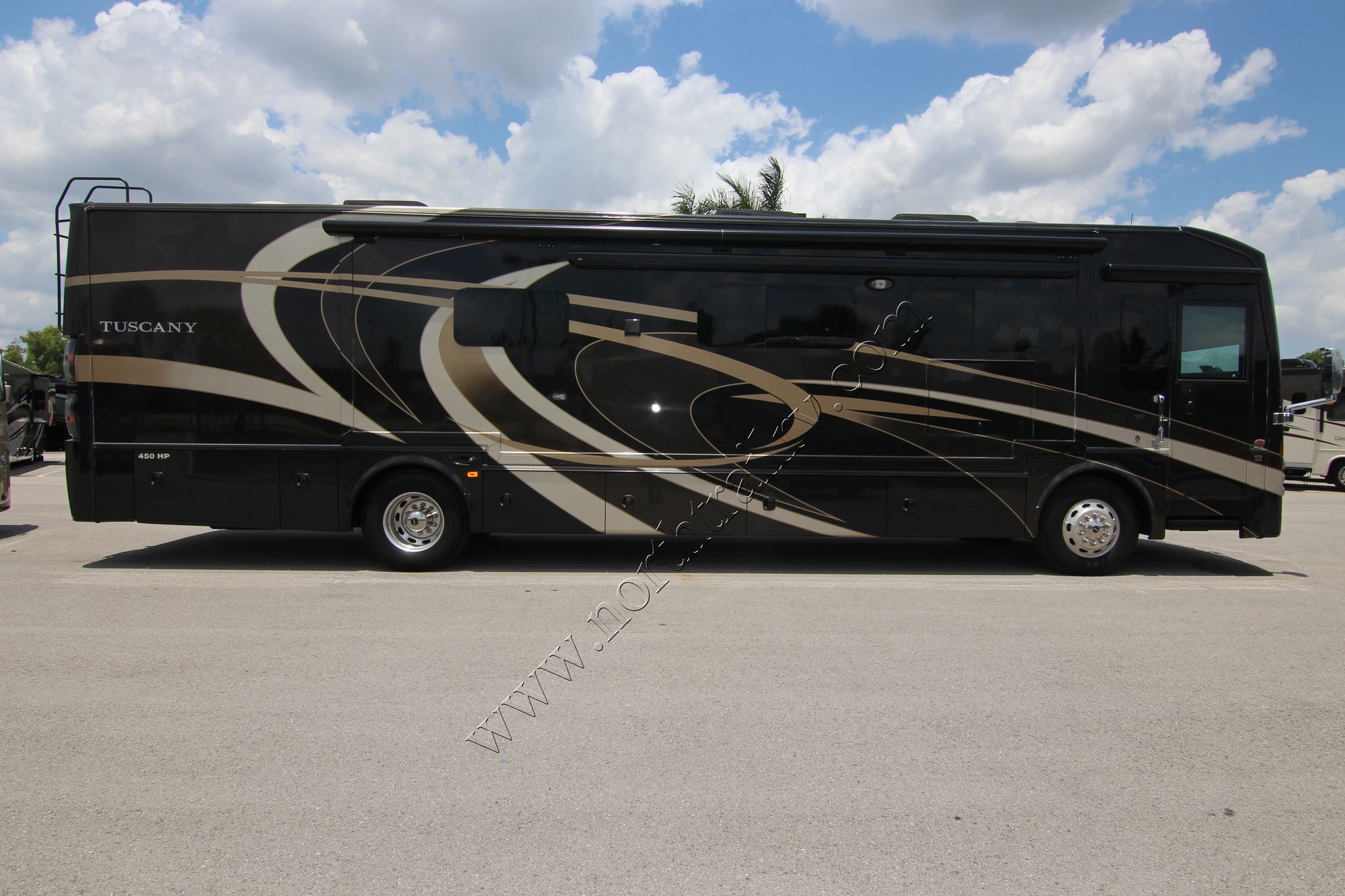 Used 2015 Thor Tuscany 40RX Class A  For Sale