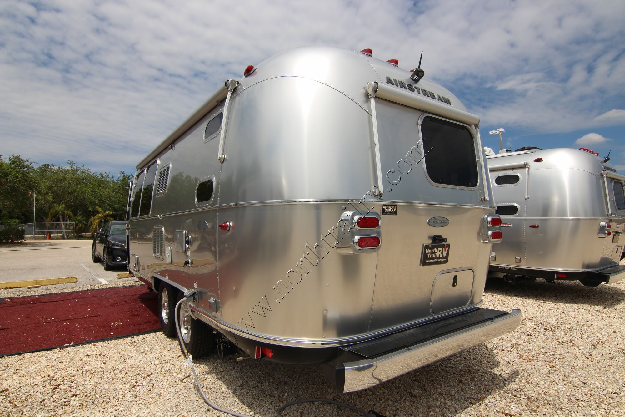 New 2018 Airstream Flying Cloud 23CB Travel Trailer  For Sale