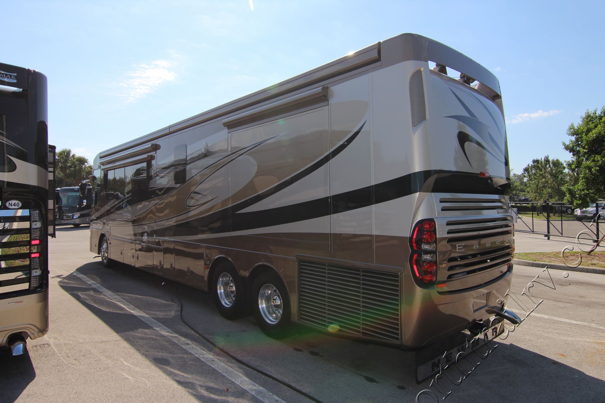 Used 2007 Newmar Essex 4502 Class A  For Sale