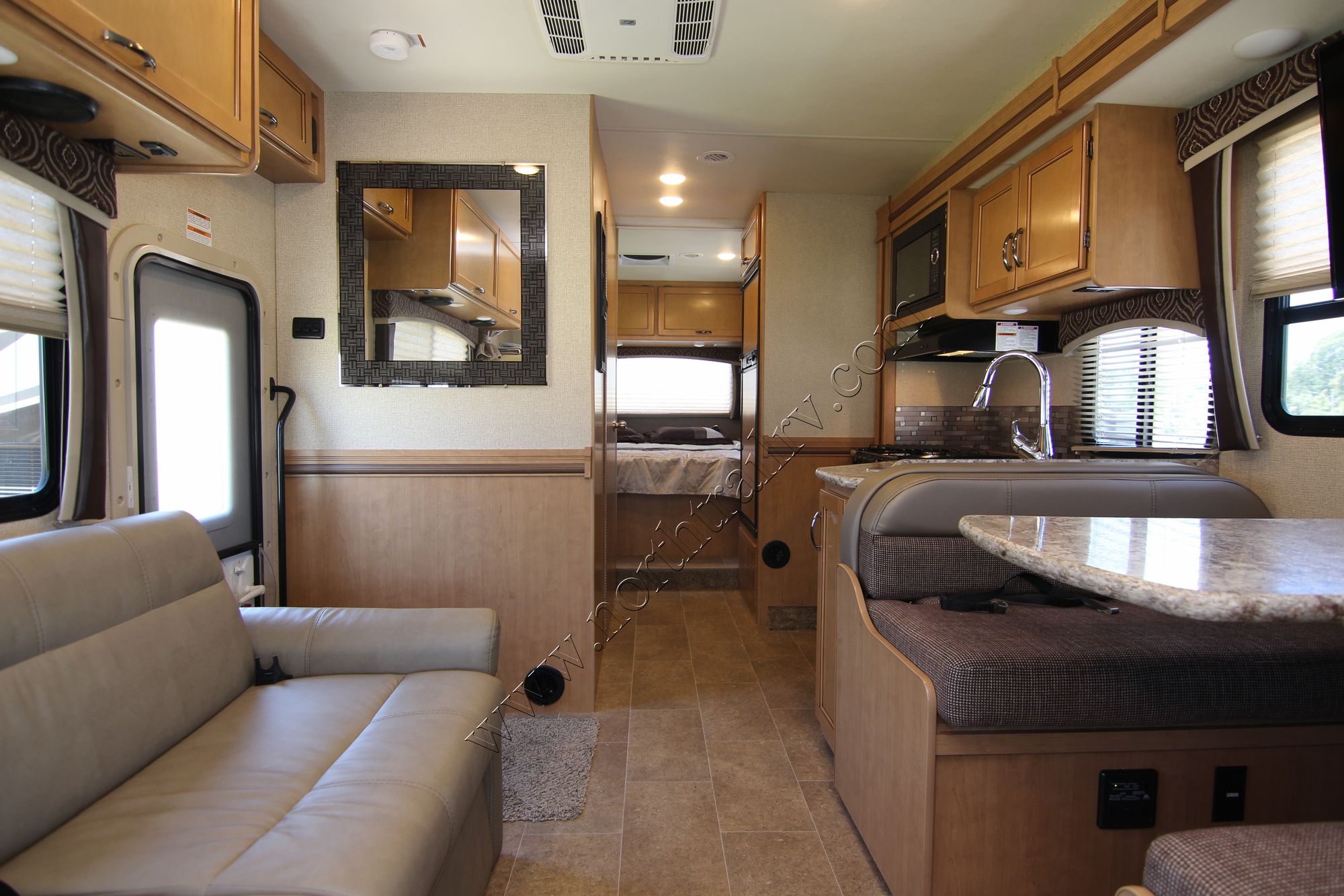 Used 2017 Thor Chateau 28Z Class C  For Sale