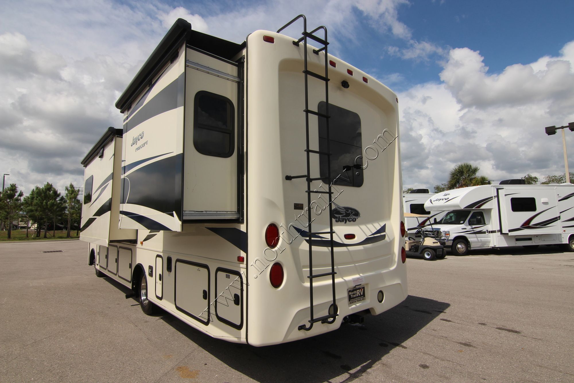 Used 2015 Jayco Precept 31UL Class A  For Sale