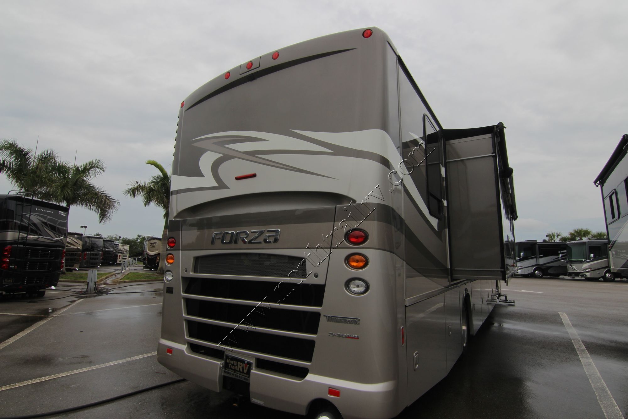 Used 2016 Winnebago Forza 38R Class A  For Sale