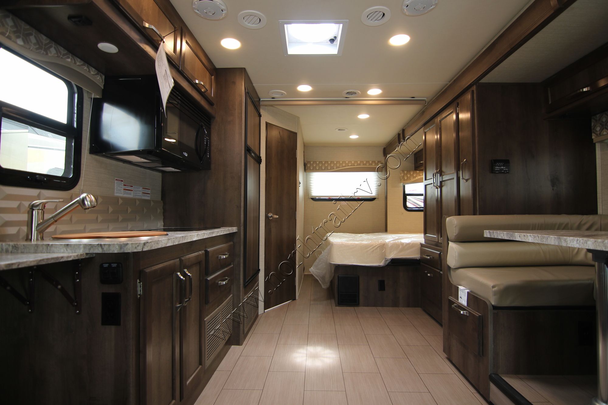 New 2018 Jayco Melbourne 24L Class C  For Sale