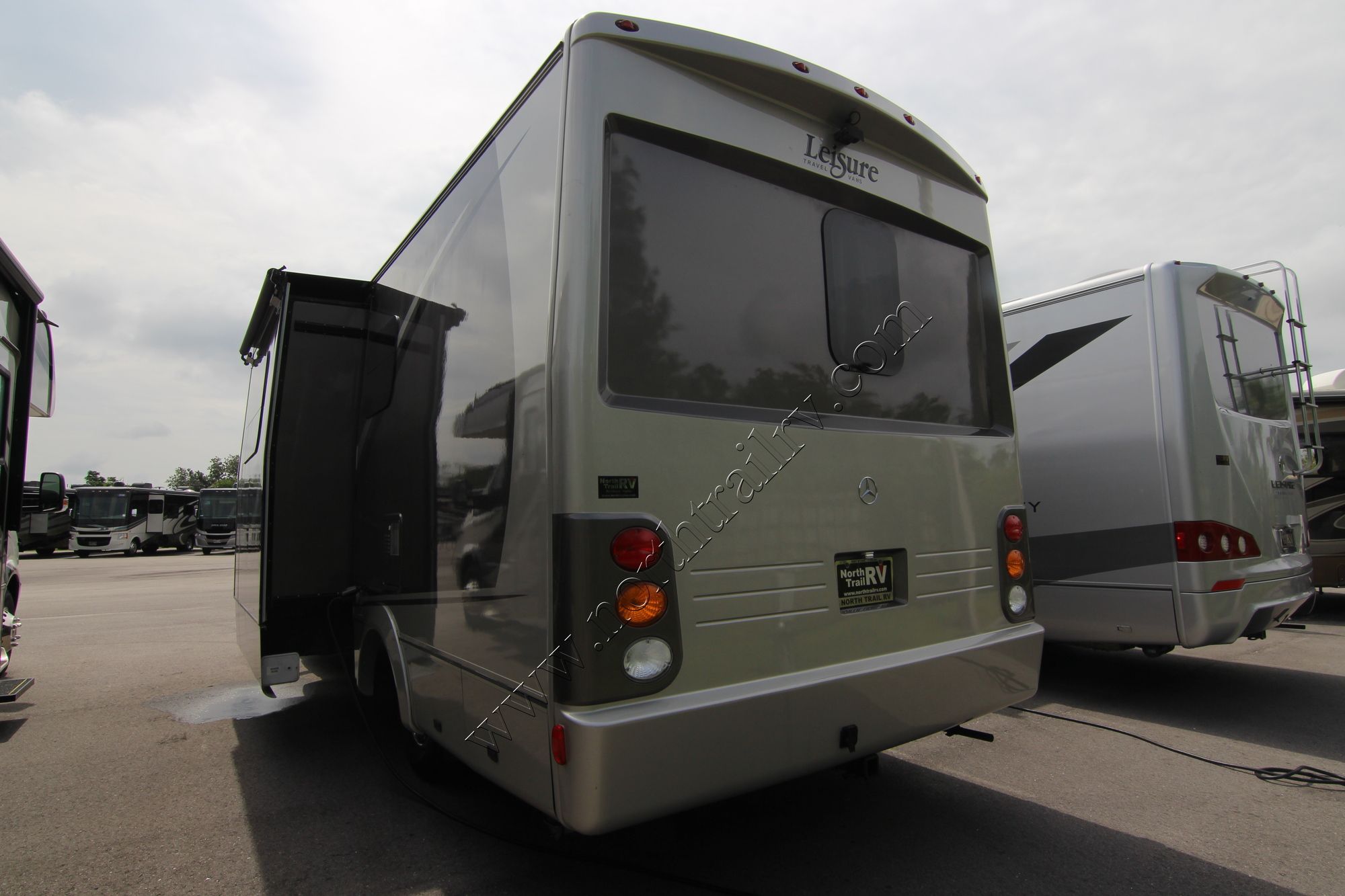 Used 2013 Leisure Van Unity 24MB Class B  For Sale