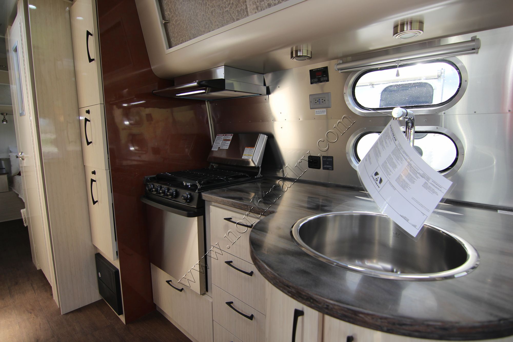 New 2019 Airstream Intl Serenity 27FB Travel Trailer  For Sale