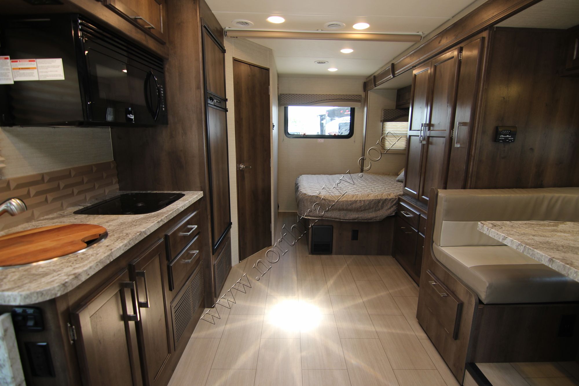 Used 2018 Jayco Melbourne 24L Class C  For Sale