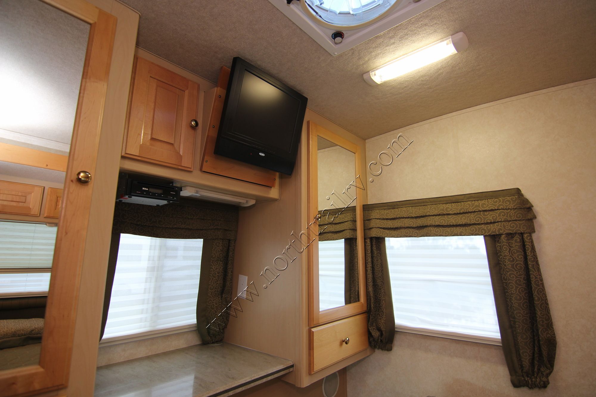 Used 2010 Phoenix Cruiser 2900 Class C  For Sale