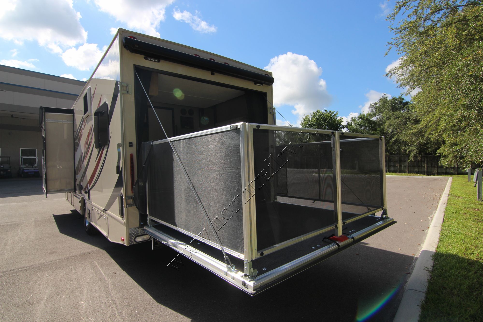 New 2019 Thor Outlaw 29J Class C  For Sale