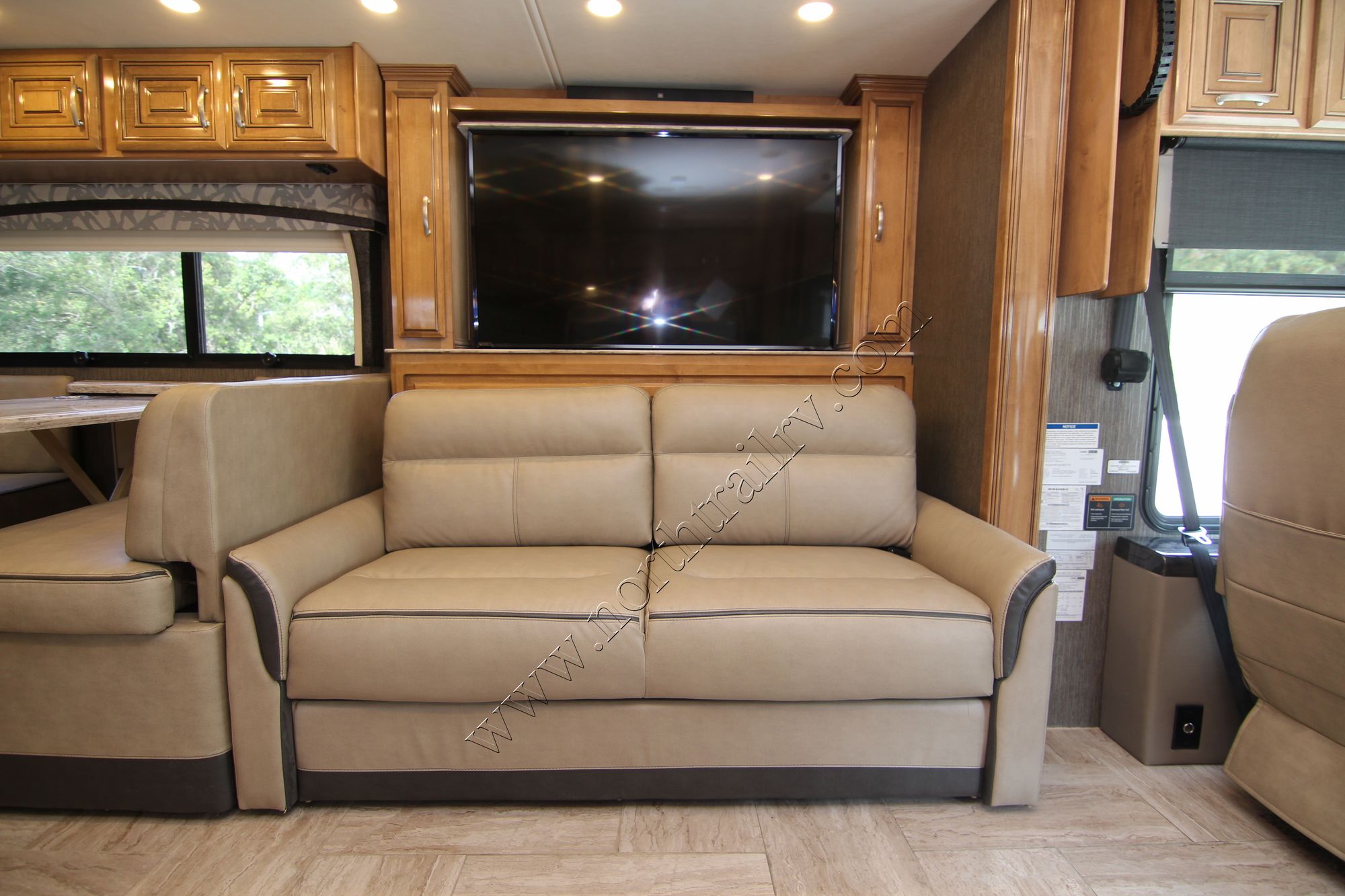 New 2019 Thor Aria 3901 Class A  For Sale