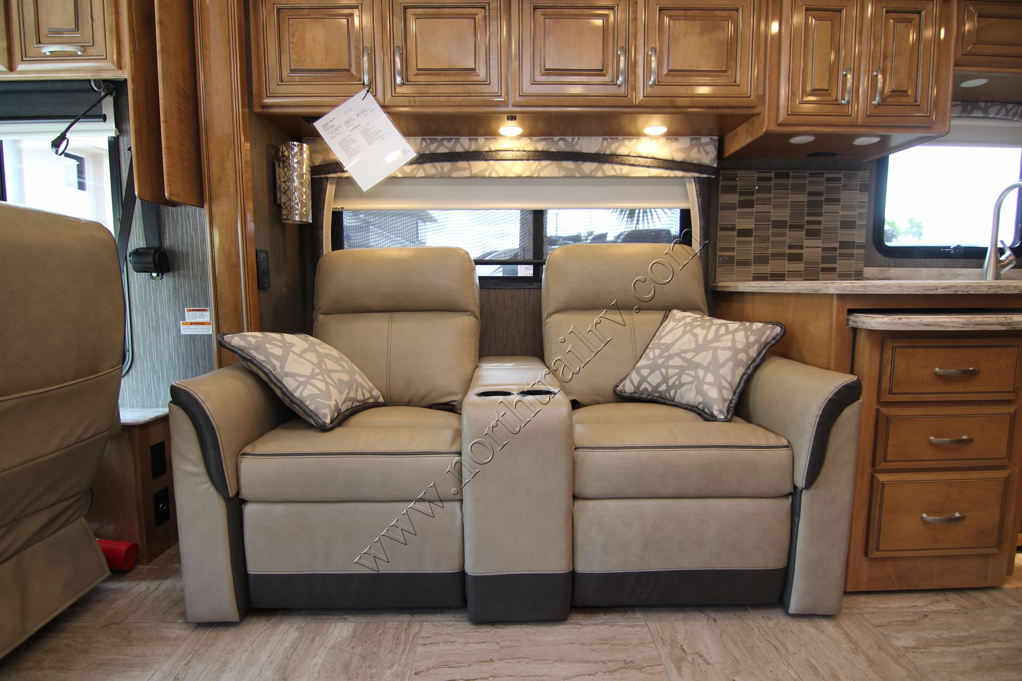 New 2019 Thor Aria 3901 Class A  For Sale