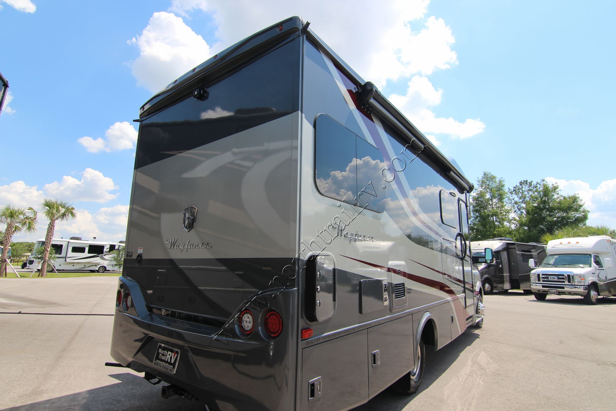 New 2019 Tiffin Motor Homes Wayfarer 24TW Class C  For Sale