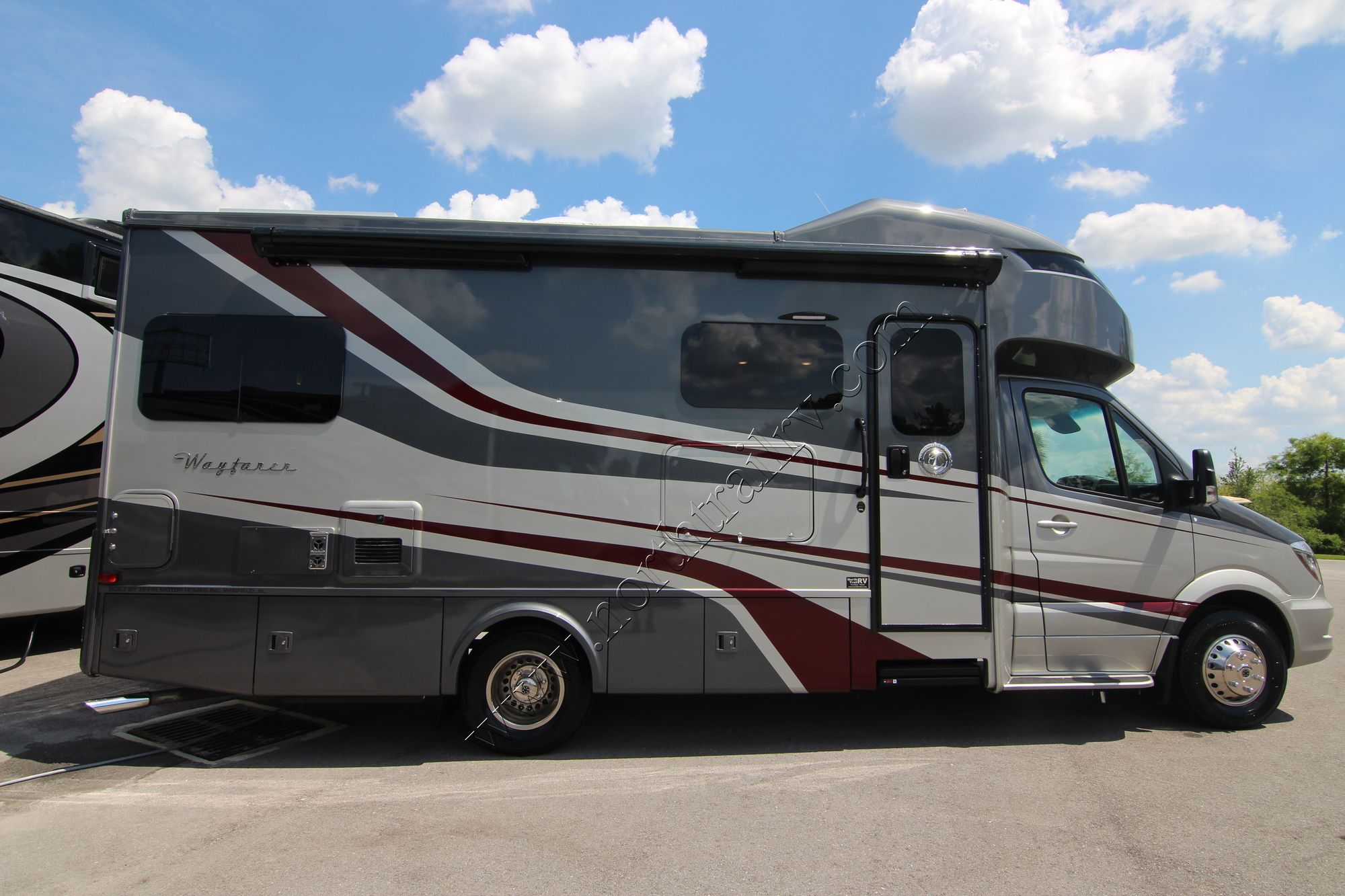 New 2019 Tiffin Motor Homes Wayfarer 24TW Class C  For Sale