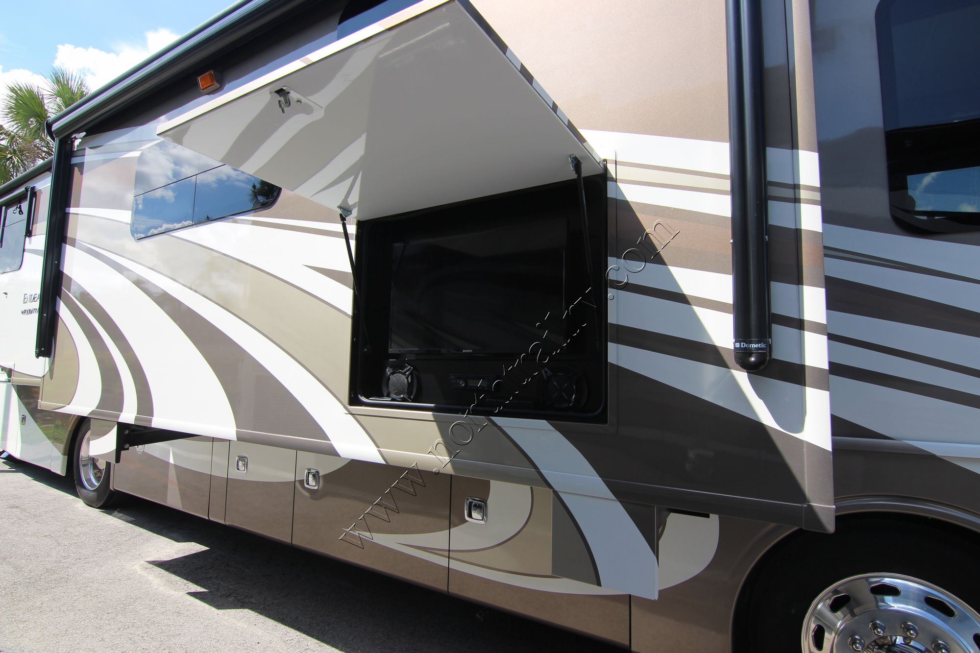 Used 2017 Holiday Rambler Endeavor 37PE Class A  For Sale