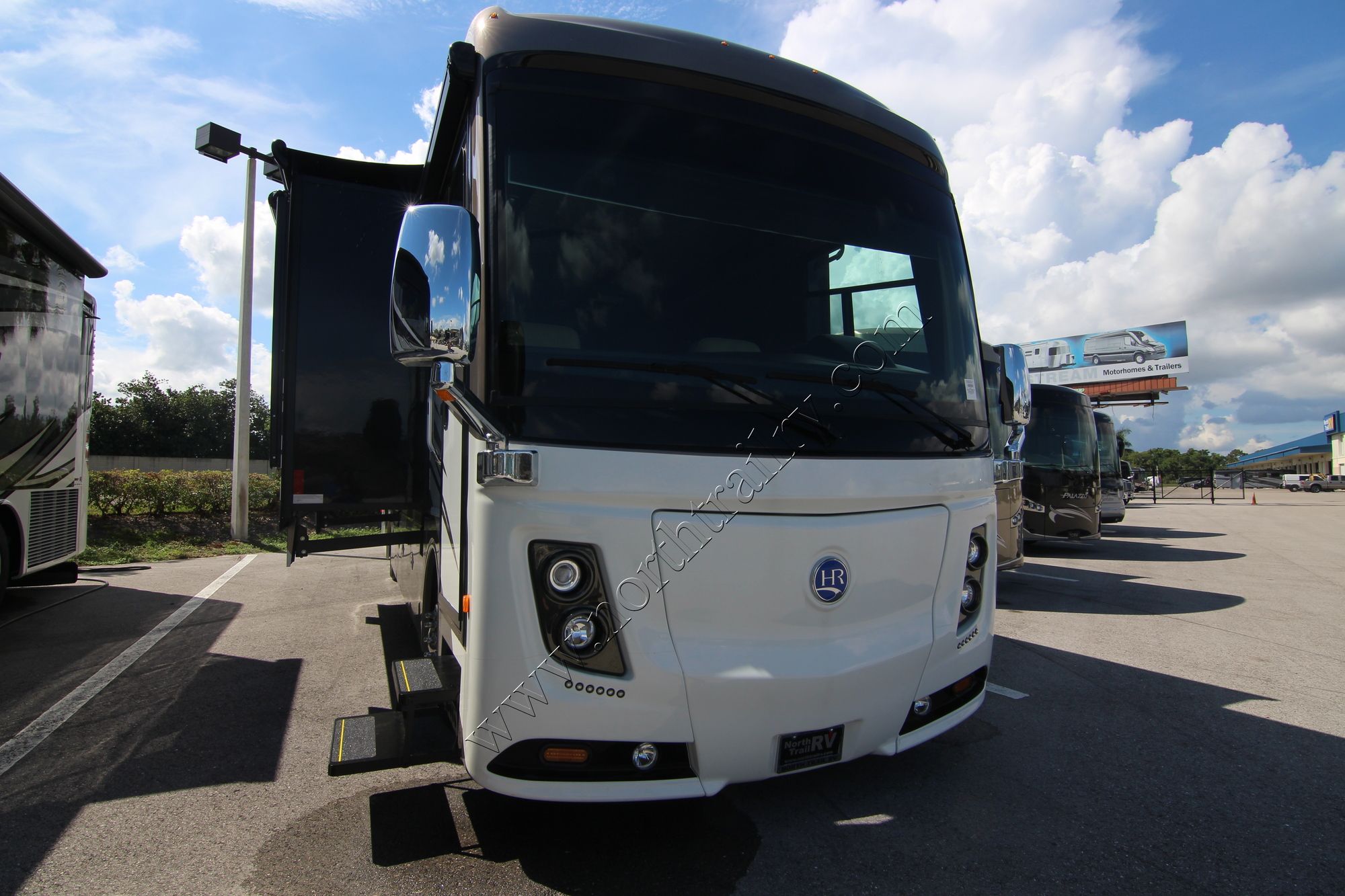 Used 2017 Holiday Rambler Endeavor 37PE Class A  For Sale