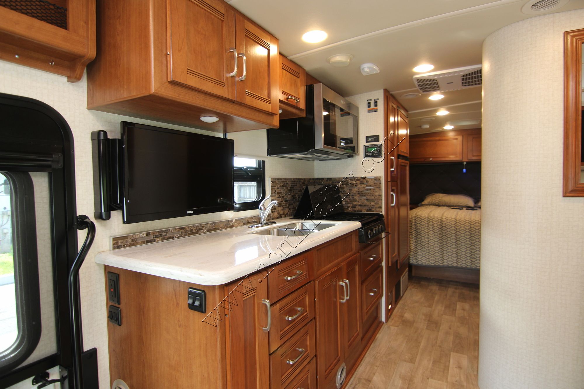 Used 2018 Itasca Cambria 27K Class C  For Sale