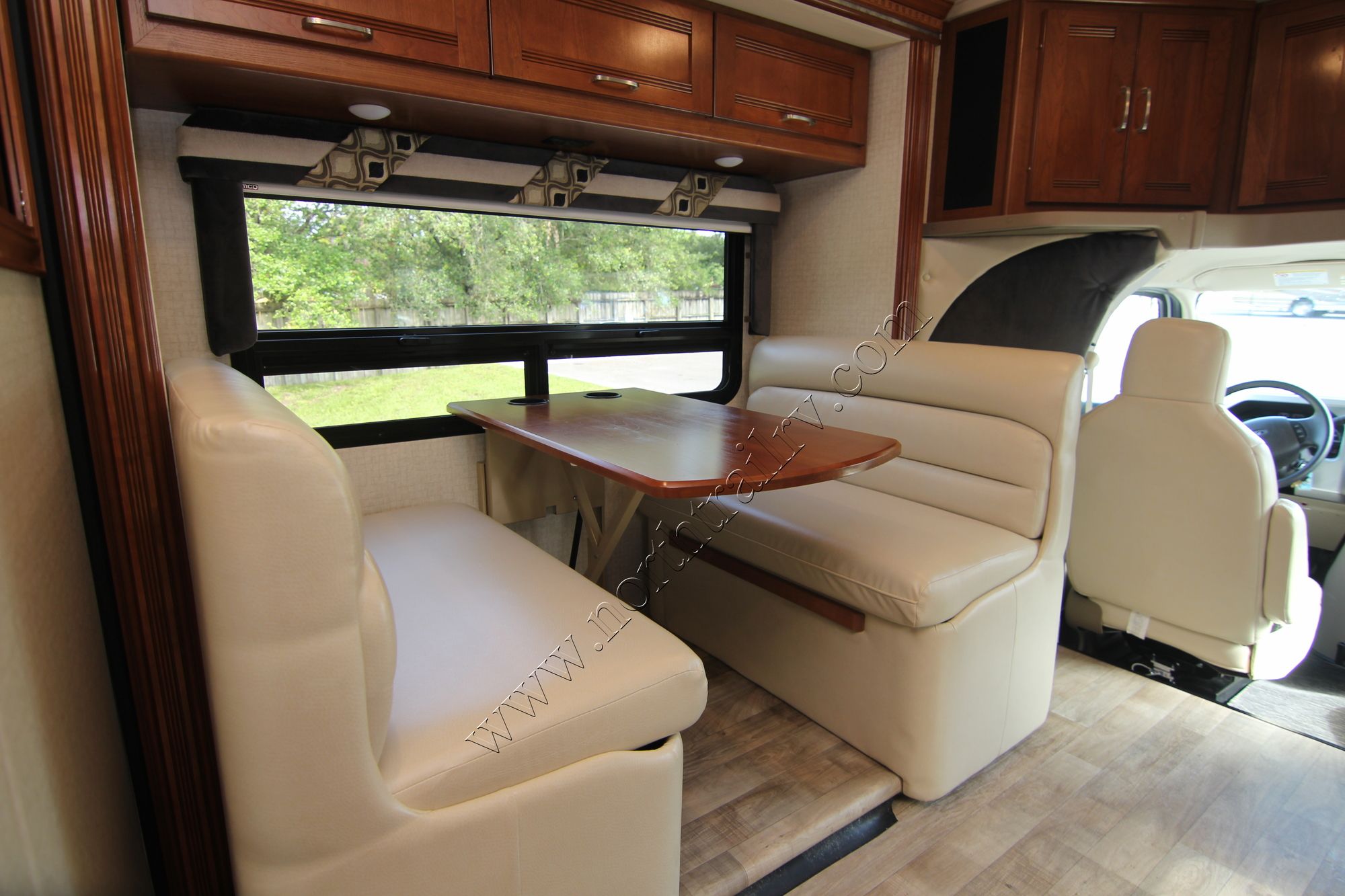 Used 2018 Itasca Cambria 27K Class C  For Sale