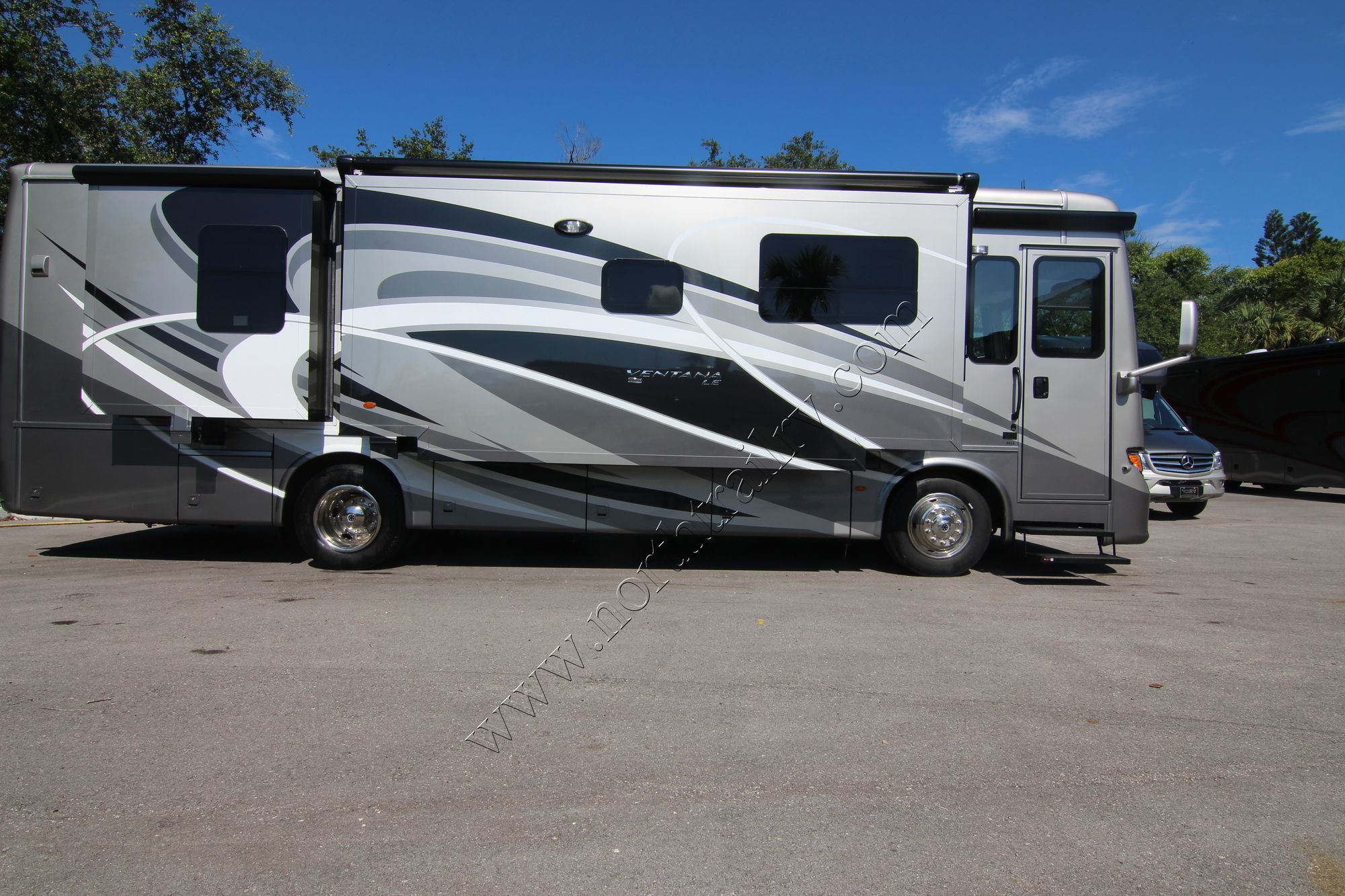 New 2019 Newmar Ventana Le 3412 Class A  For Sale