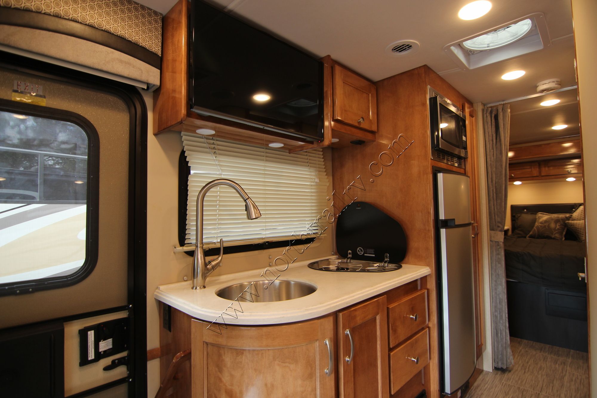 New 2019 Renegade Rv Vienna 25VQRS Class C  For Sale