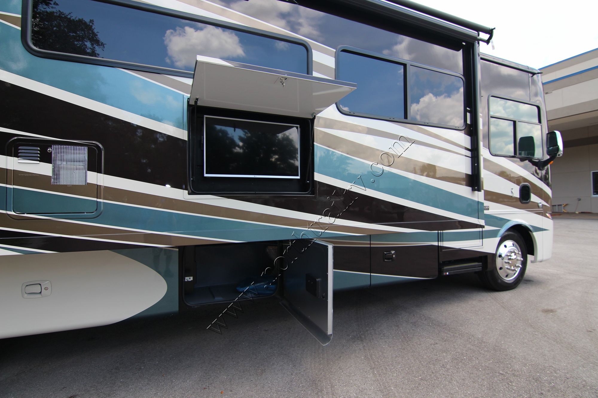 New 2019 Tiffin Motor Homes Allegro 34PA Class A  For Sale