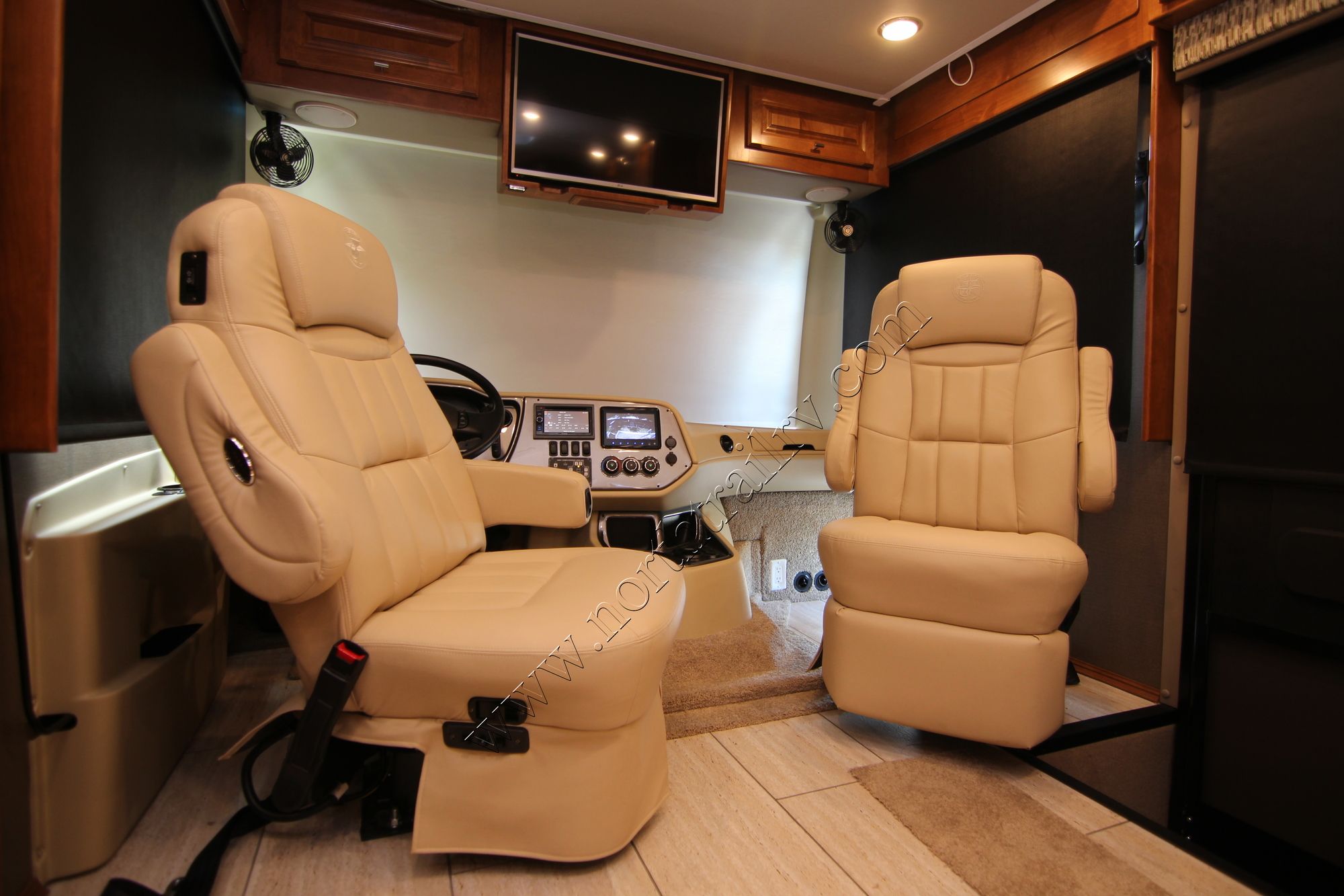 New 2019 Tiffin Motor Homes Allegro 32SA Class A  For Sale