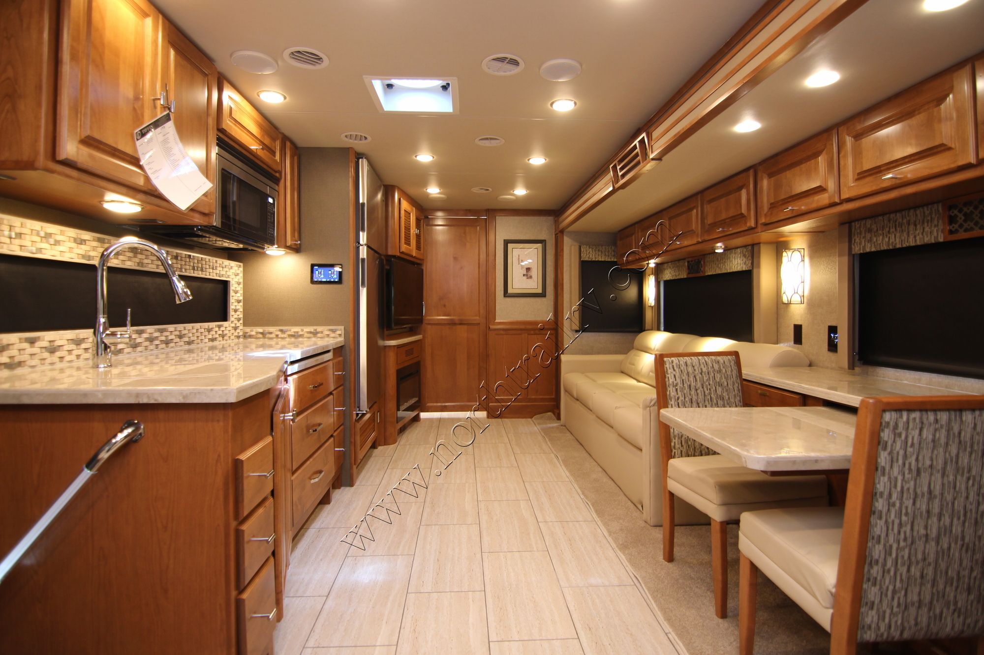 New 2019 Tiffin Motor Homes Allegro 32SA Class A  For Sale