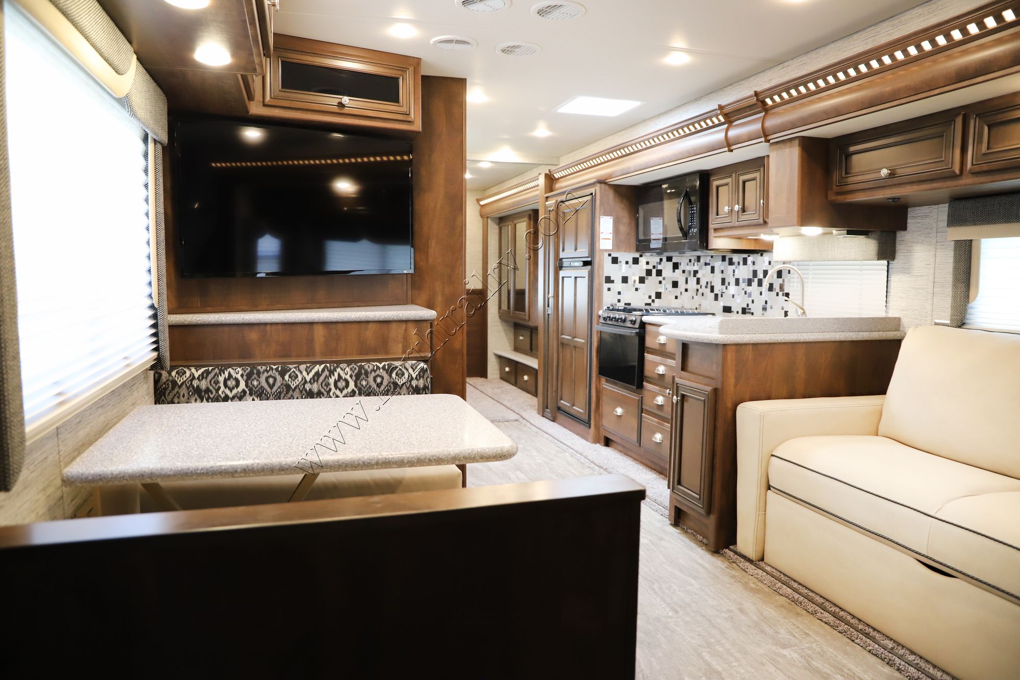 New 2019 Newmar Bay Star Sport 3014 Class A  For Sale