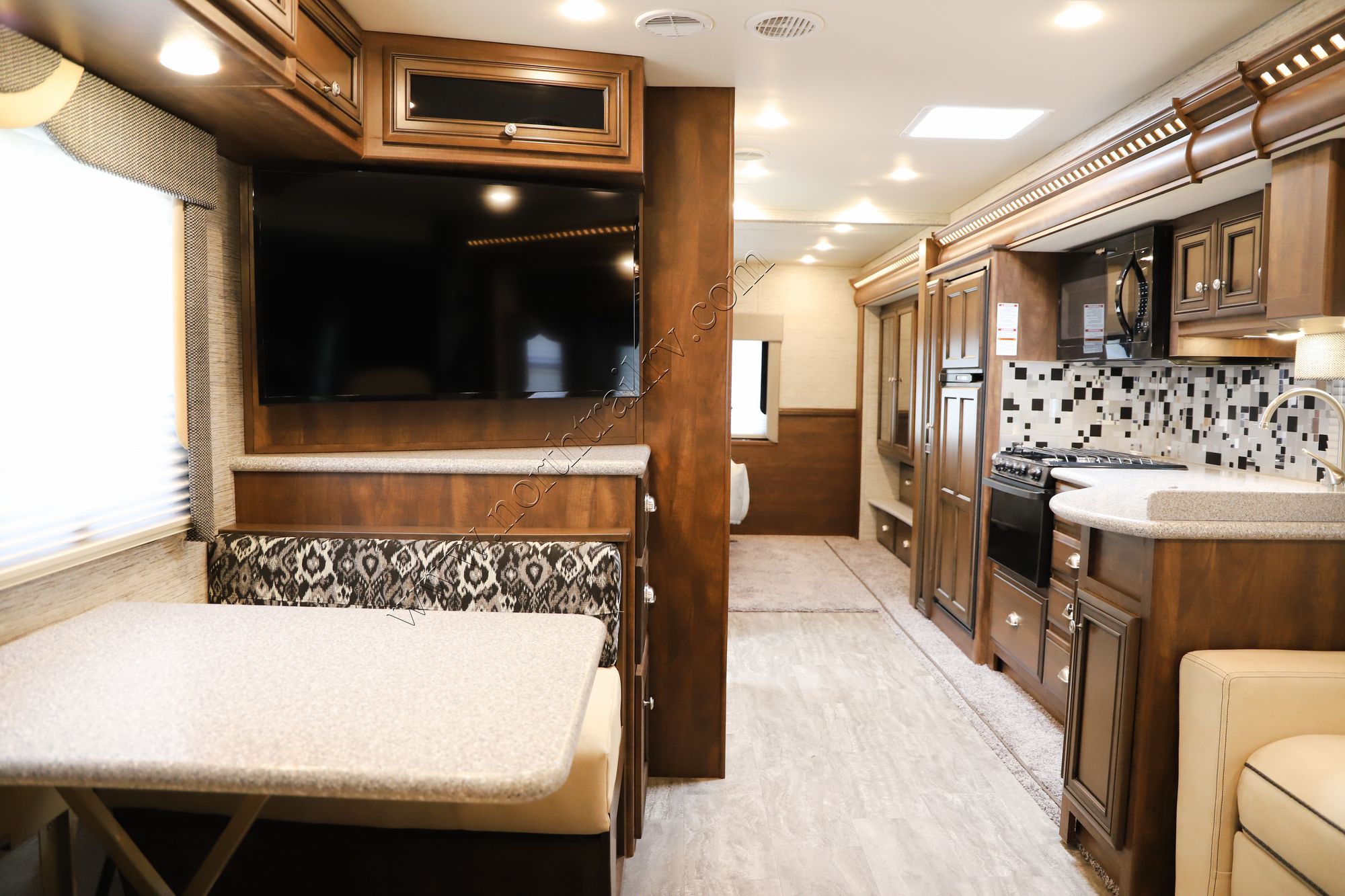 New 2019 Newmar Bay Star Sport 3014 Class A  For Sale