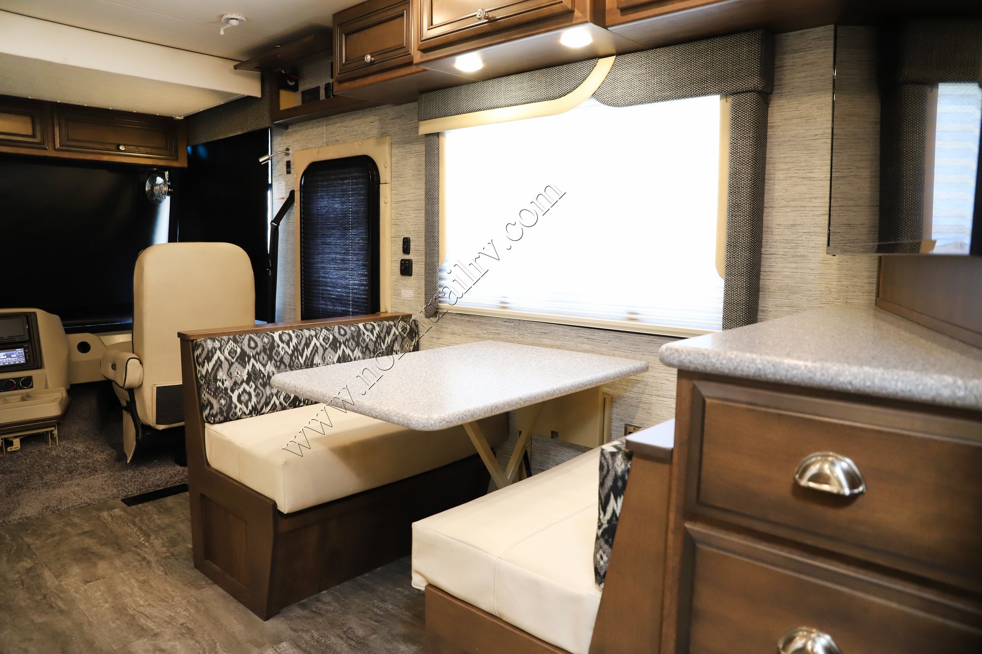 New 2019 Newmar Bay Star Sport 3014 Class A  For Sale