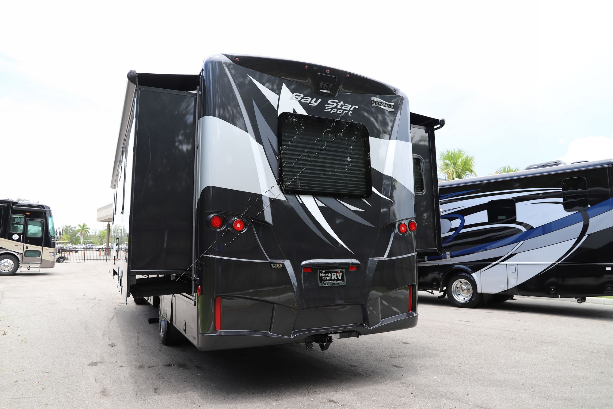 New 2019 Newmar Bay Star Sport 3014 Class A  For Sale