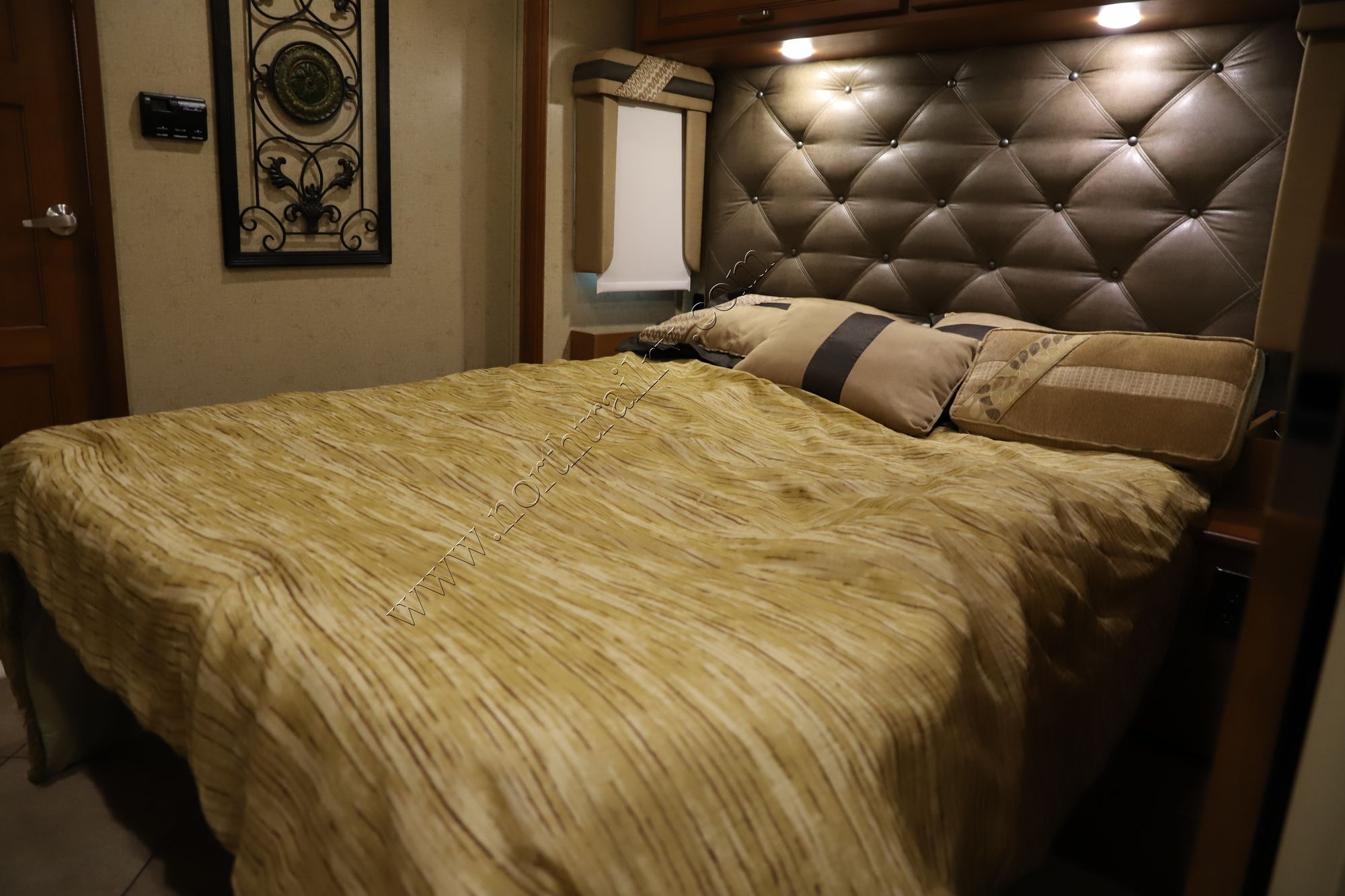 Used 2014 Itasca Solei 38R Class A  For Sale