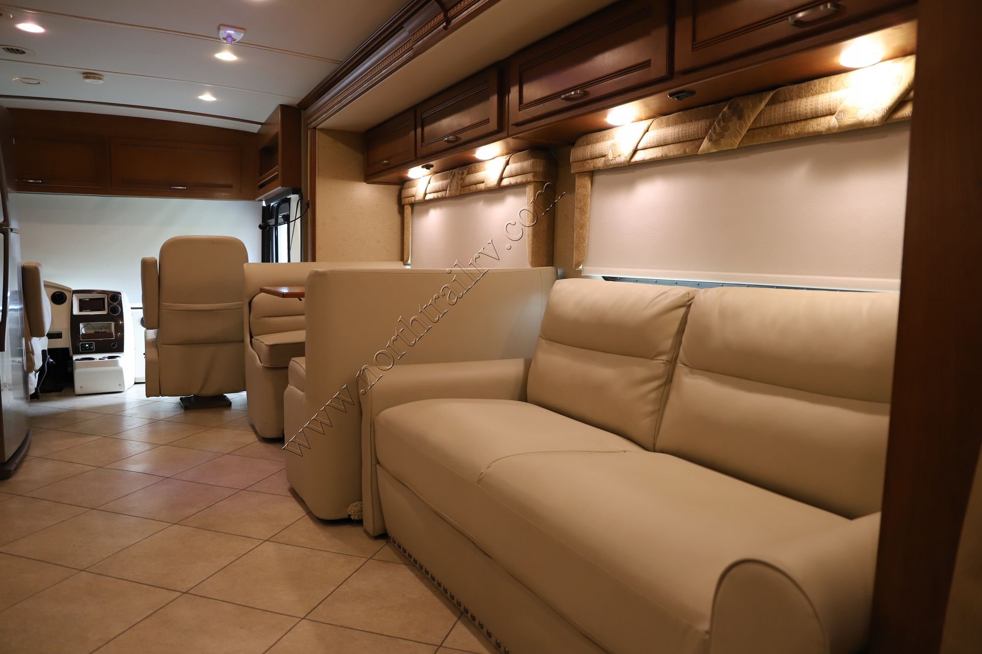 Used 2014 Itasca Solei 38R Class A  For Sale
