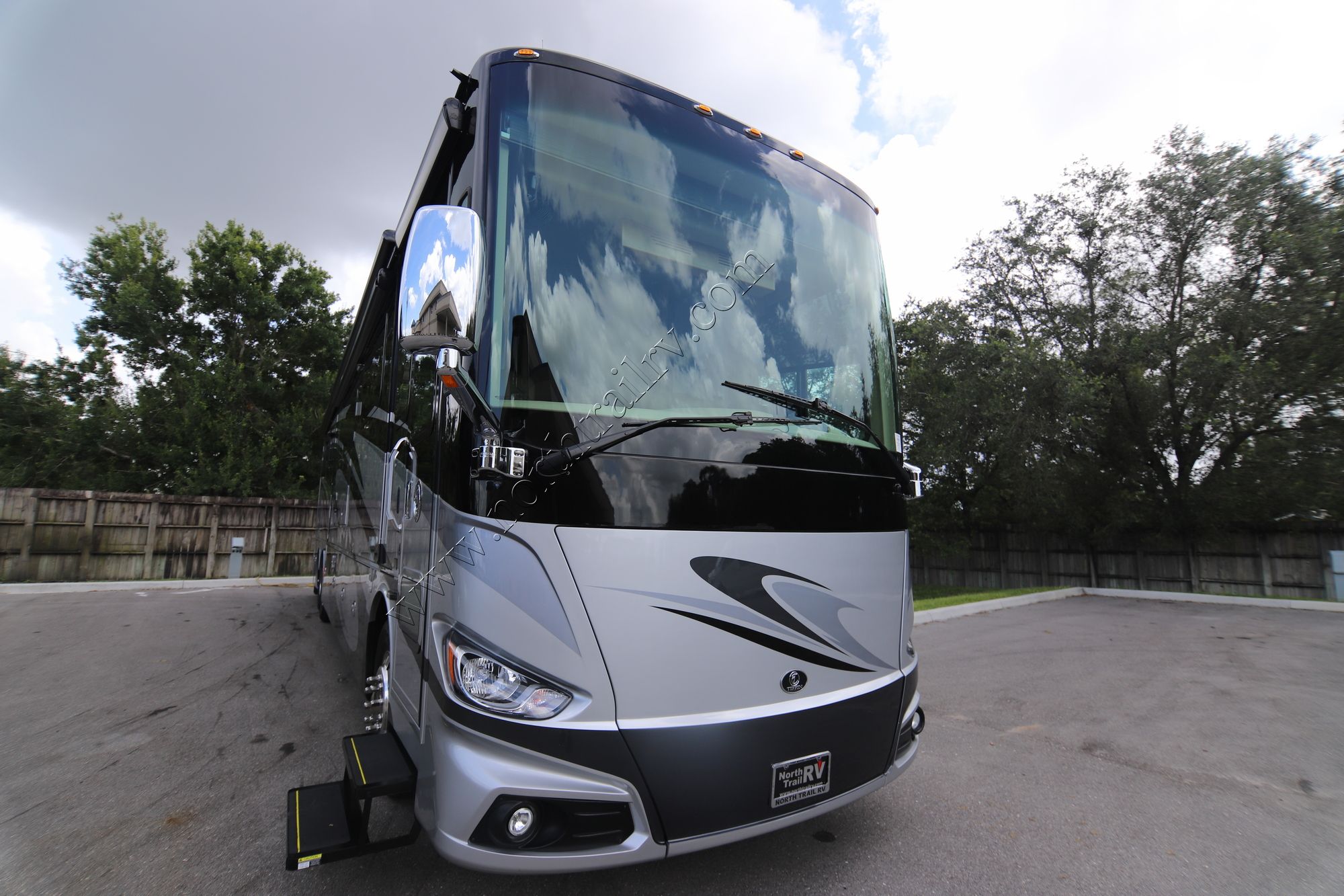 Used 2018 Tiffin Motor Homes Phaeton 44OH Class A  For Sale