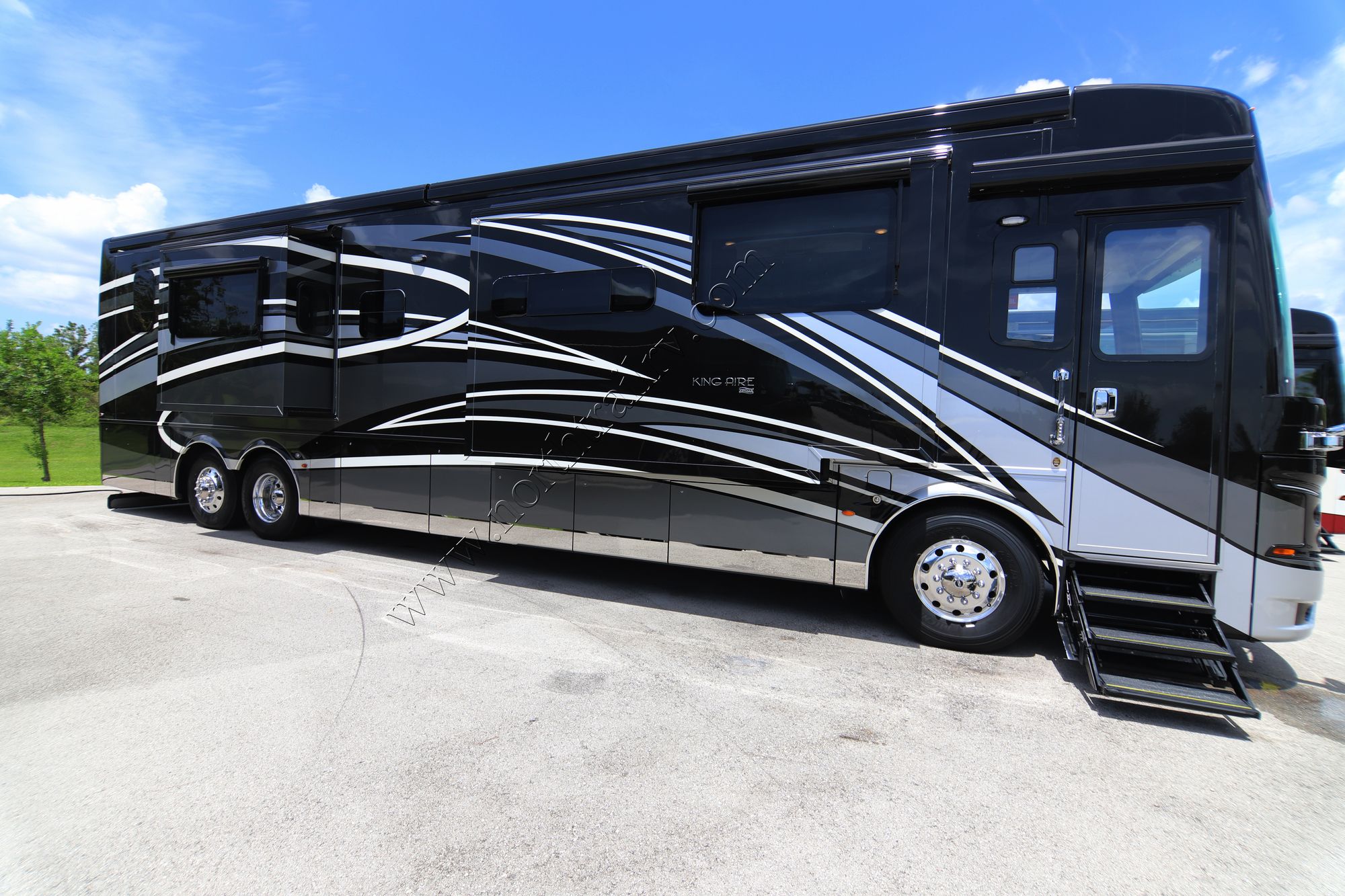 New 2019 Newmar King Aire 4534 Class A  For Sale