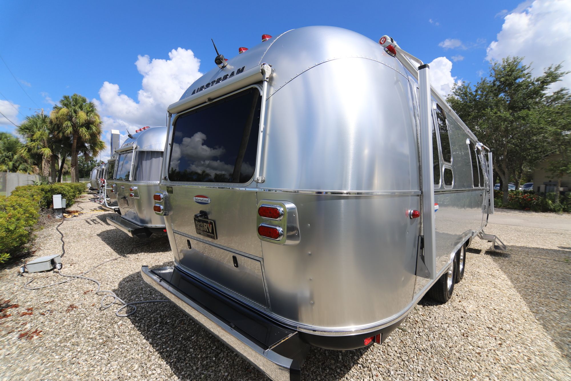 New 2019 Airstream Intl Serenity 28RB Travel Trailer  For Sale