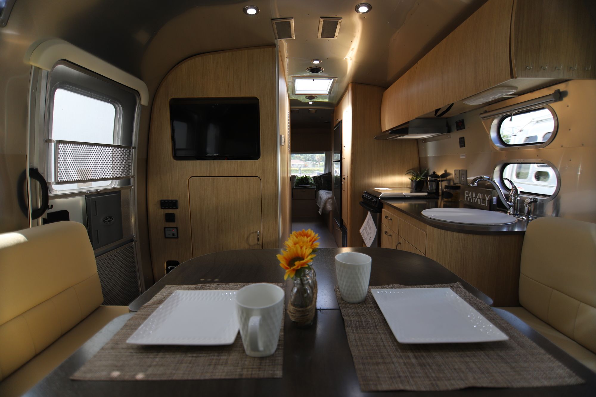 New 2019 Airstream Flying Cloud 26RB Travel Trailer  For Sale