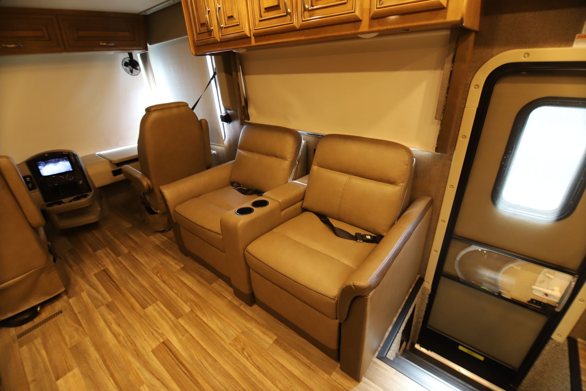 New 2019 Thor Palazzo 37.4 Class A  For Sale