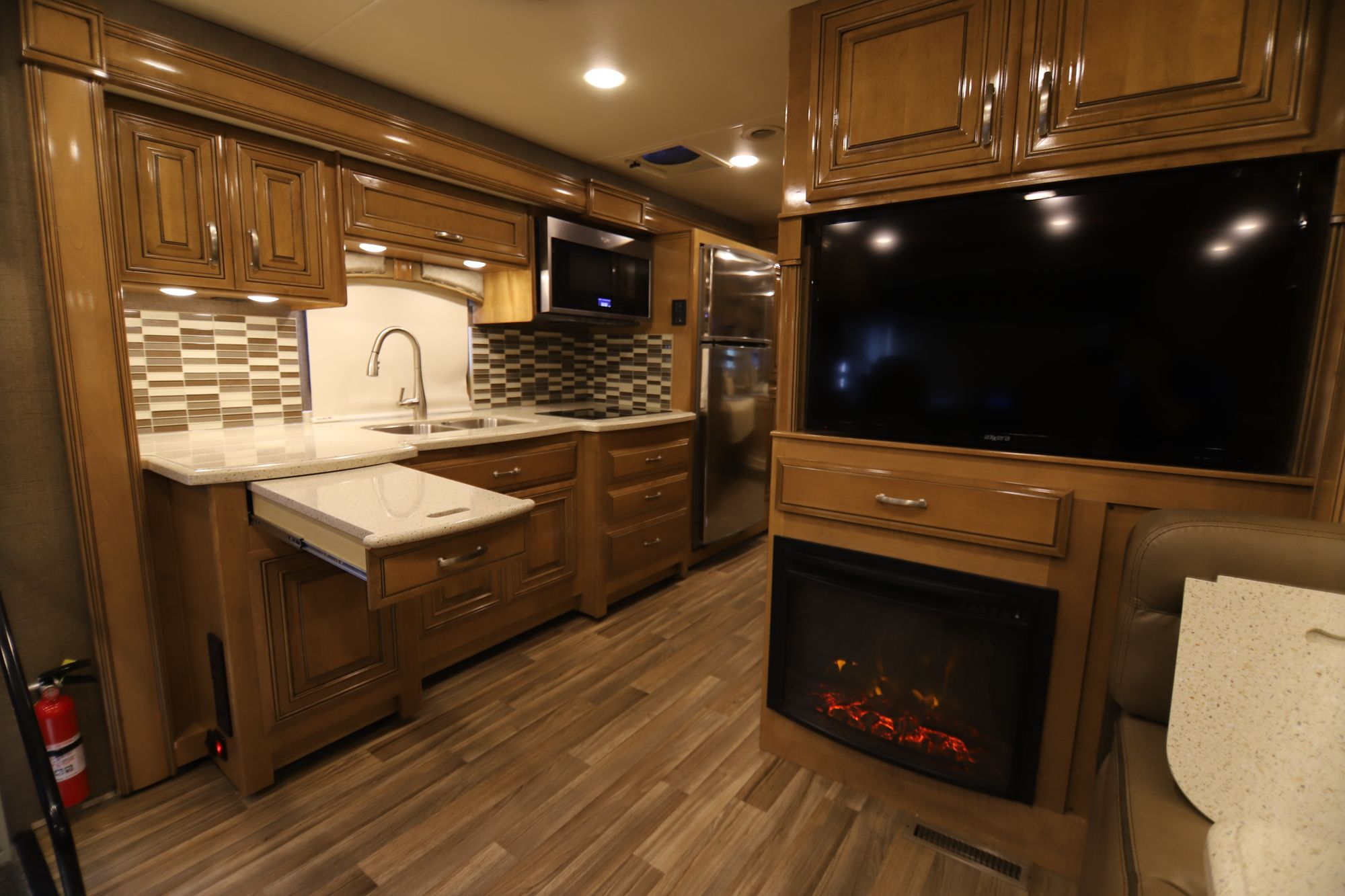 New 2019 Thor Palazzo 37.4 Class A  For Sale