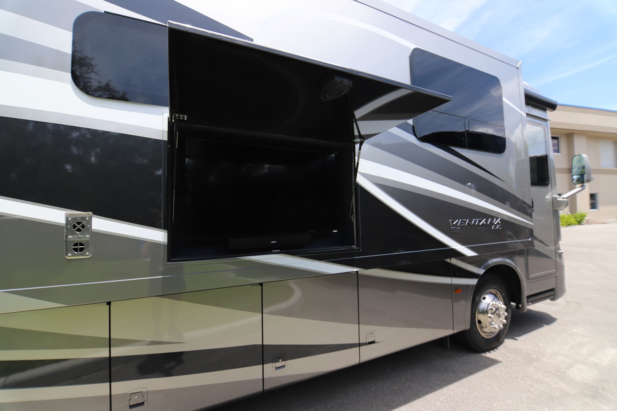 New 2019 Newmar Ventana Le 4045 Class A  For Sale