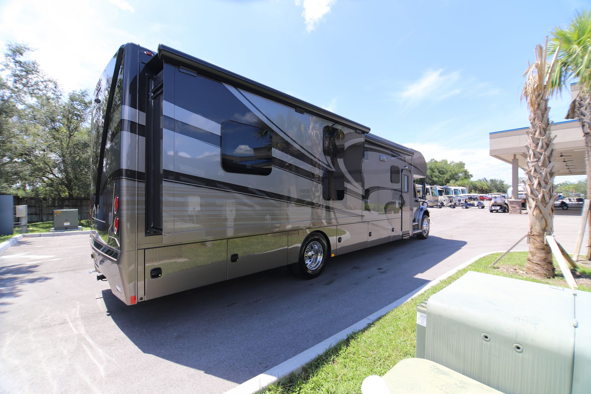 New 2019 Renegade Rv Valencia 38BB Class C  For Sale