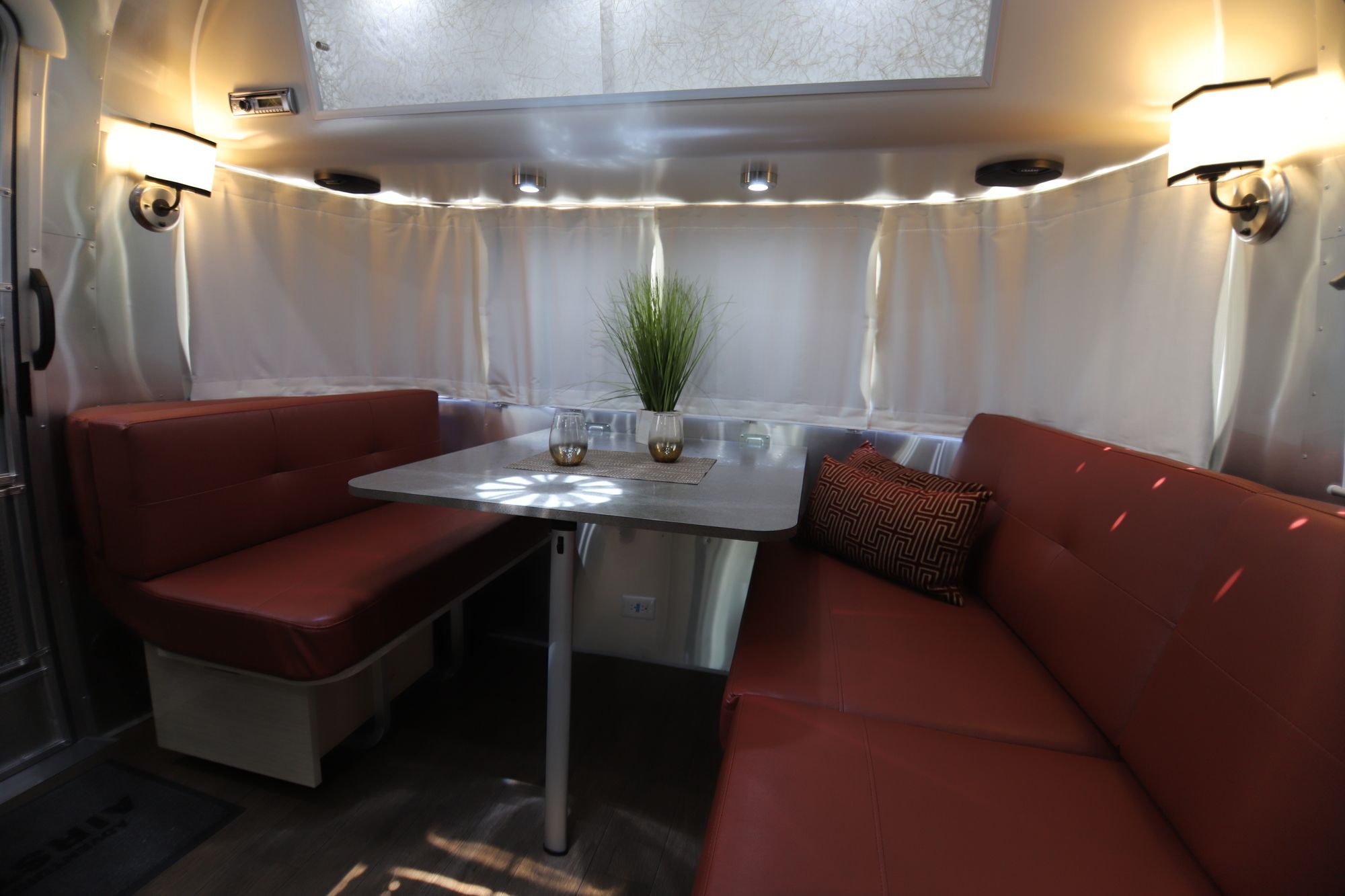 New 2019 Airstream Intl Serenity 25FB Travel Trailer  For Sale